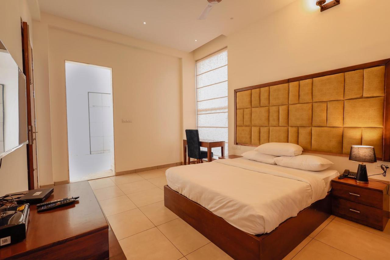Falcon Suites Whitefield Bangalore Eksteriør billede
